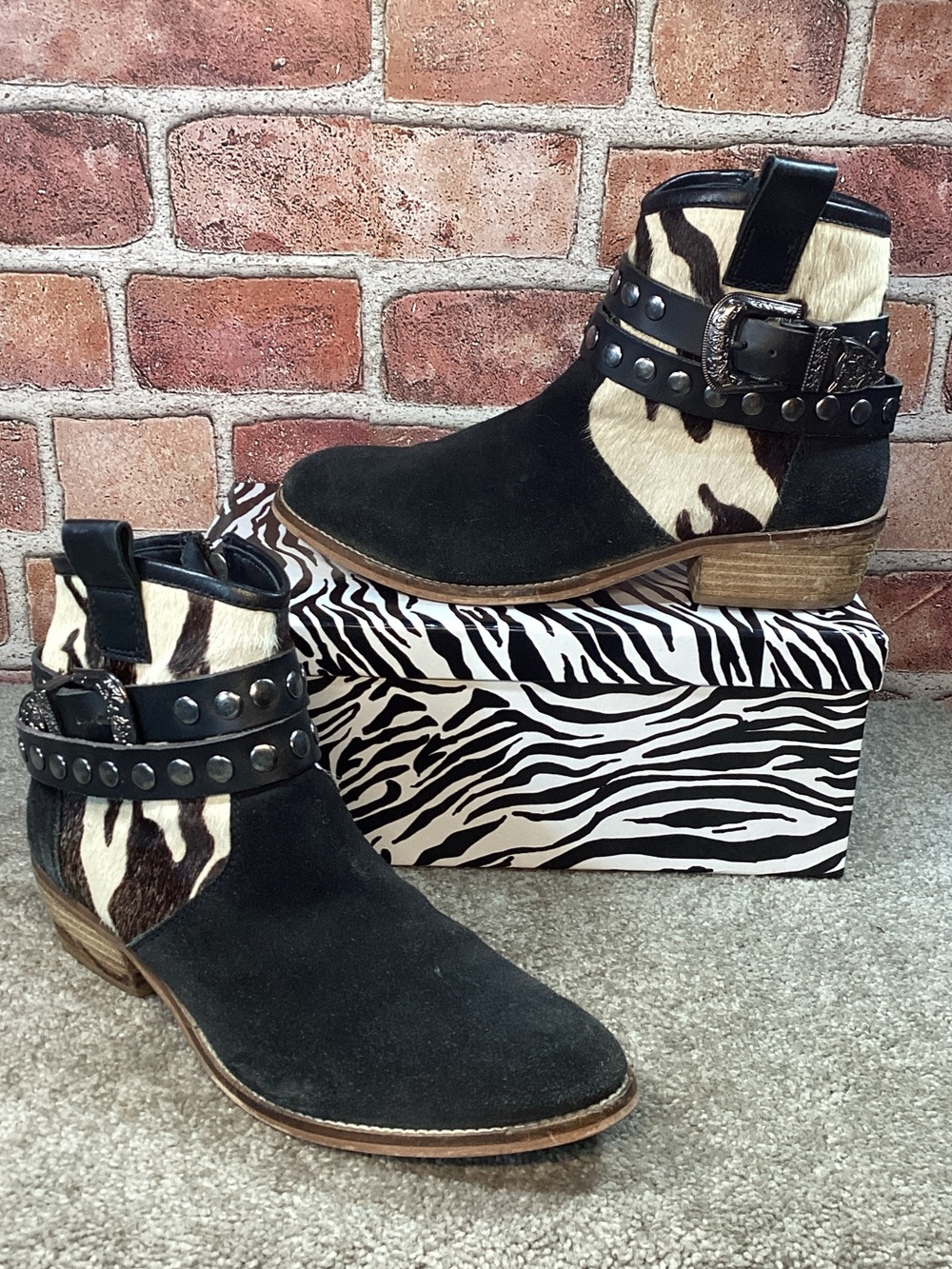 Shyanne Bess womens ankle boots size 6.5